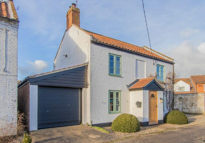 3 Bedroom Detached House For Sale In Ladys Row, Lenwade, Norwich, NR9