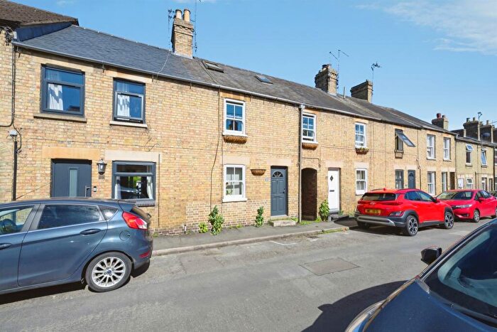 3 Bedroom Terraced House For Sale In Rock Road, Oundle, Peterborough, PE8