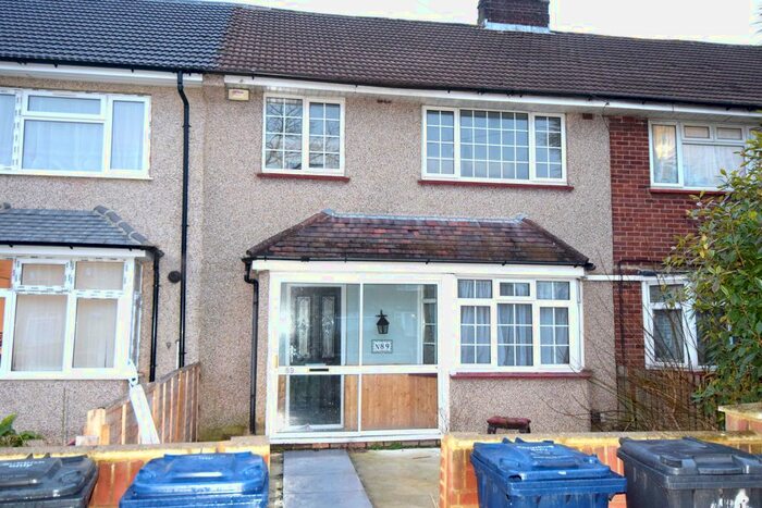 4 Bedroom Terraced House To Rent In Rushdene Crescent, Northolt UB5