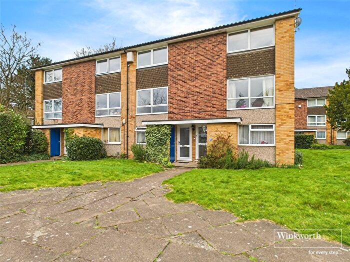 2 Bedroom Flat To Rent In Lima Court, Bath Road, Reading, Berkshire, RG1