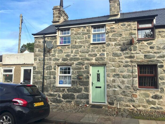 2 Bedroom Terraced House For Sale In Llanystumdwy, Cricieth, Llanystumdwy, Criccieth, LL52