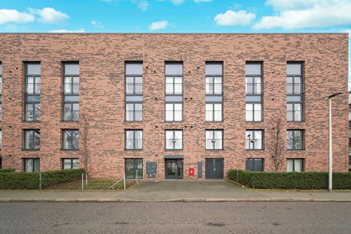 2 Bedroom Flat For Sale In Flat, Muirhouse Parkway, Edinburgh, EH4