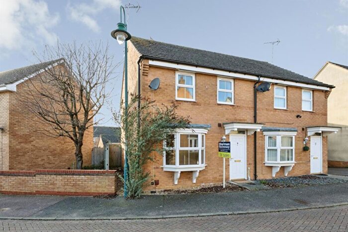 3 Bedroom Semi-Detached House For Sale In Highclere Road, Hampton Hargate, Peterborough, PE7