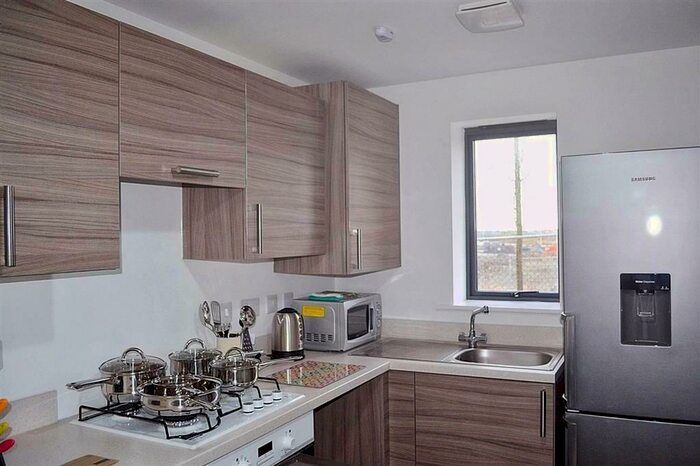 3 Bedroom House To Rent In Langdon Road, Swansea Docks, Swansea, SA1