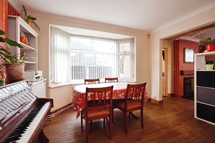 3 Bedroom Detached House For Sale In Ingram Road, Bulwell, Nottingham, NG6