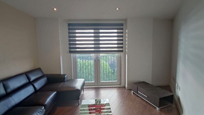 2 Bedroom Flat To Rent In Th Floor – Bedroom, Bath- Alto, Sillavan Way, Salford, M3