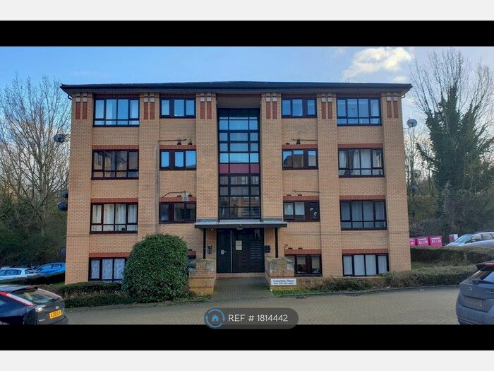 2 Bedroom Flat To Rent In Campbell Park, Milton Keynes, MK9