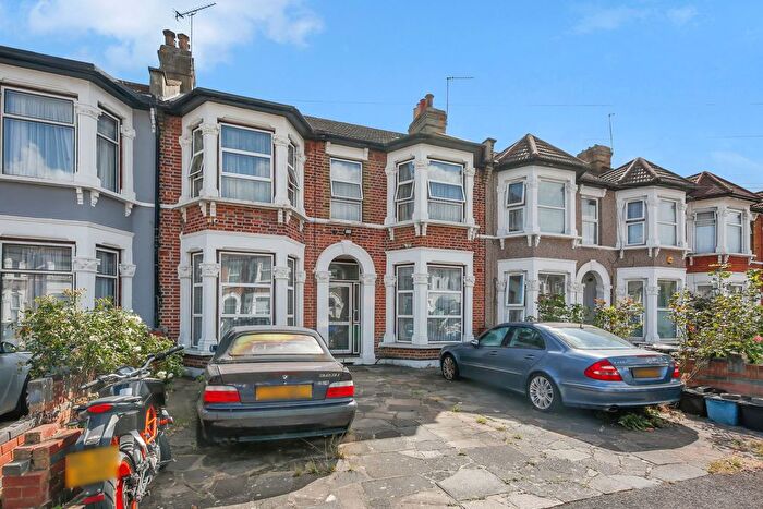 4 Bedroom Terraced House For Sale In Elgin Road, Seven Kings, IG3