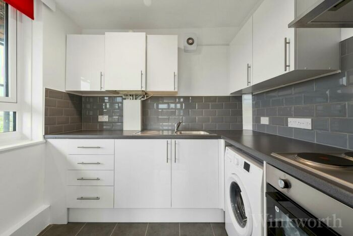 1 Bedroom Apartment To Rent In Windrush Lane, London, SE23
