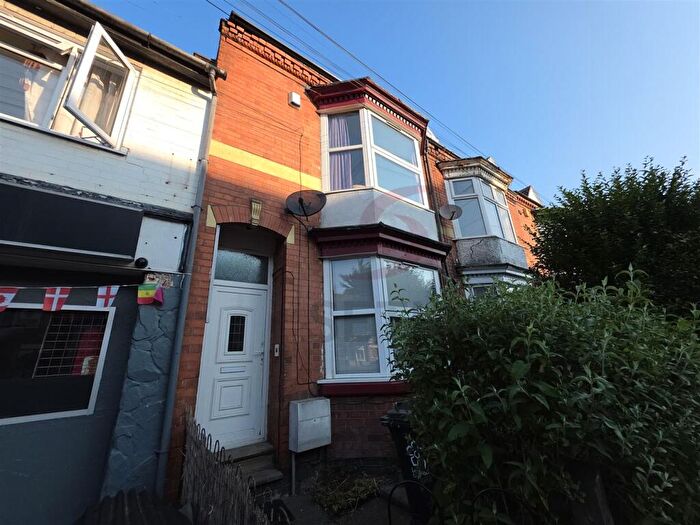 4 Bedroom Detached House To Rent In Fosse Road South, Leicester, LE3
