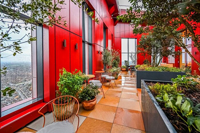 2 Bedroom Flat To Rent In The Eades, Walthamstow Central, Walthamstow, E17