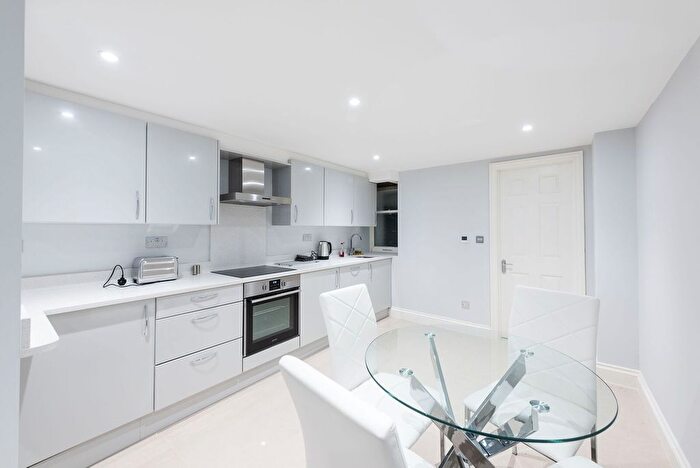 Studio For Sale In Old Gloucester Street, Holborn, London, WC1N