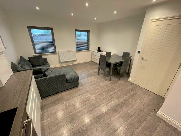 2 Bedroom Apartment To Rent In King Street, Luton, LU1