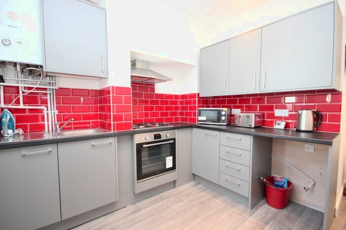 2 Bedroom Property To Rent In Broadway, Lancaster, LA1