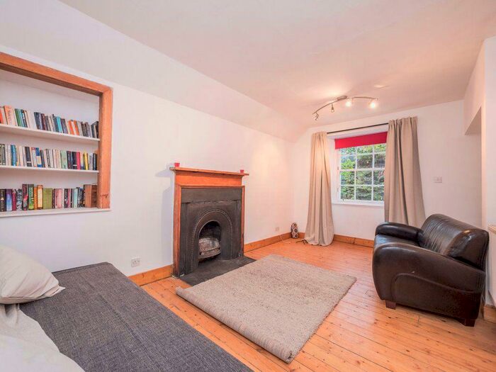 Studio To Rent In Henderson Row, New Town, EH3