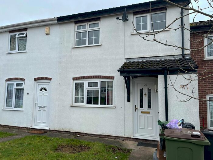 3 Bedroom Semi-Detached House To Rent In Burton Close, Oadby, LE2