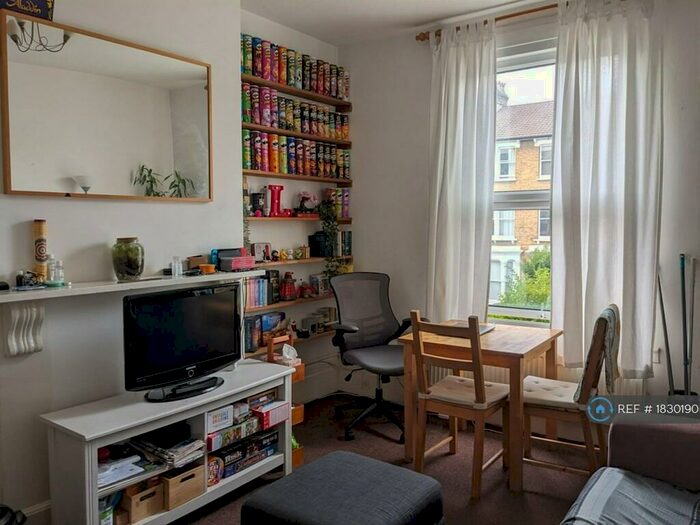 2 Bedroom Flat To Rent In Upper Tollington Park, Finsbury Park, N4