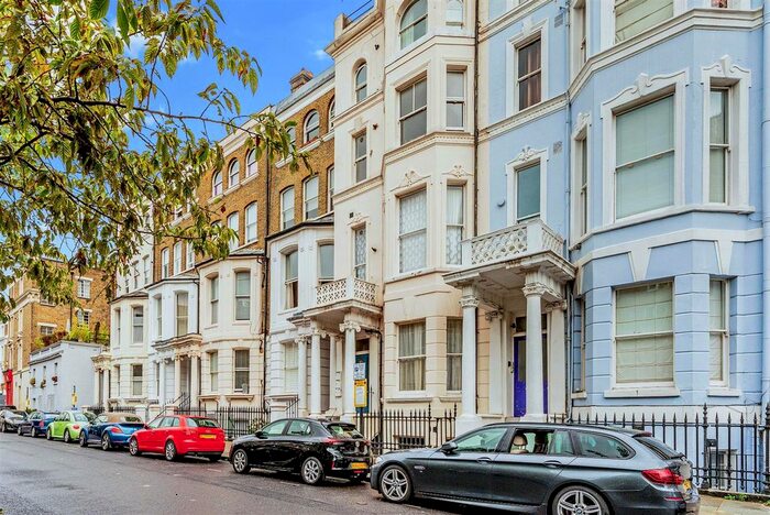 1 Bedroom Property To Rent In Powis Square, Notting Hill, London, W11