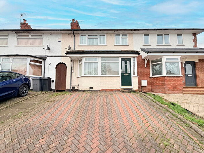 3 Bedroom Terraced House For Sale In Henlow Road, Birmingham, B14