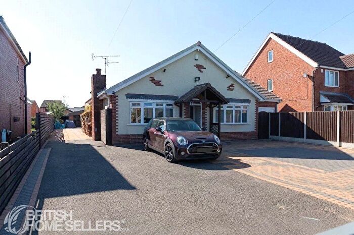 3 Bedroom Bungalow For Sale In Swinston Hill Road, Dinnington, Sheffield, South Yorkshire, S25