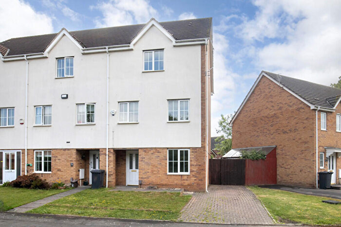 3 Bedroom Semi-Detached House To Rent In Evergreen Walk, Longlevens, GL2