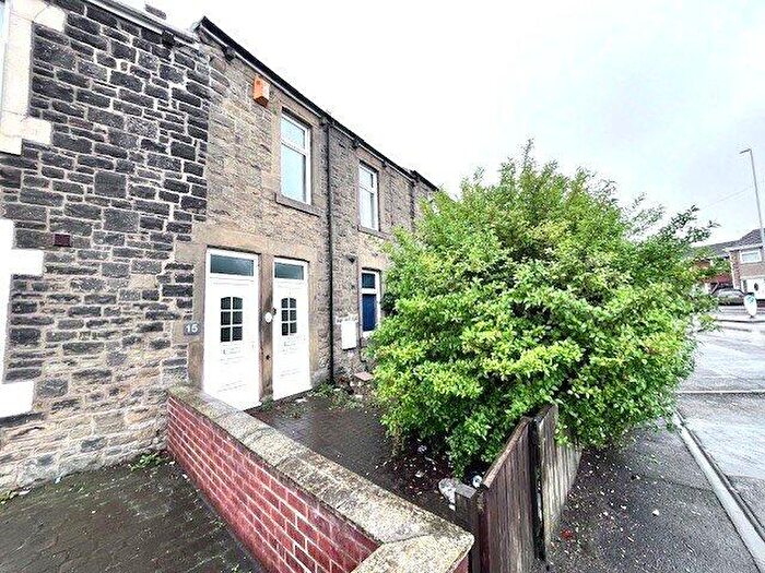 2 Bedroom Apartment To Rent In Springwell Terrace, Gateshead, Tyne And Wear, NE9