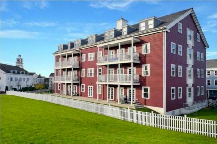 2 Bedroom Apartment To Rent In Lewiston Close, Worcester Park, KT4