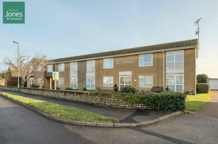 1 Bedroom Flat To Rent In Greentrees, Cokeham Lane, Lancing, West Sussex, BN15