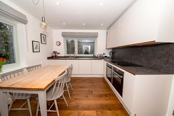 5 Bedroom Detached House For Sale In Collaroy Road, Cold Ash, Thatcham, RG18