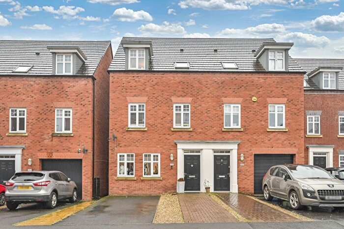 3 Bedroom Semi Detached House For Sale In Avondale Circle, Stafford, Staffordshire, ST18