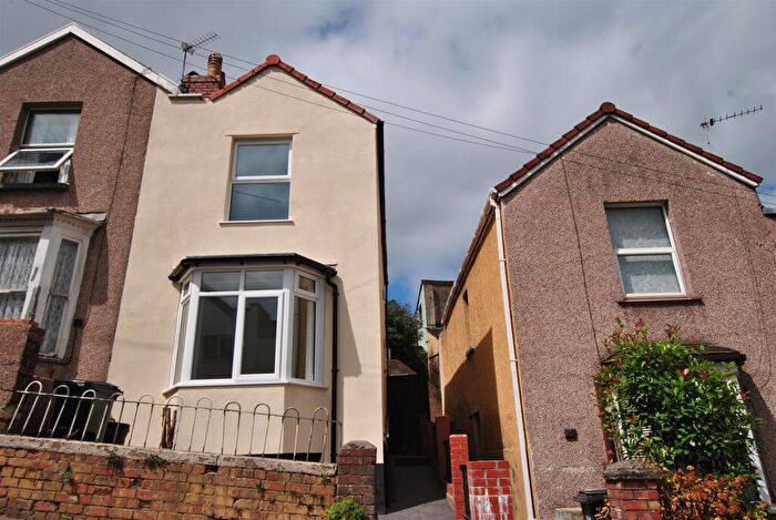 2 Bedroom House To Rent In Summer Hill, Totterdown, Bristol, BS4