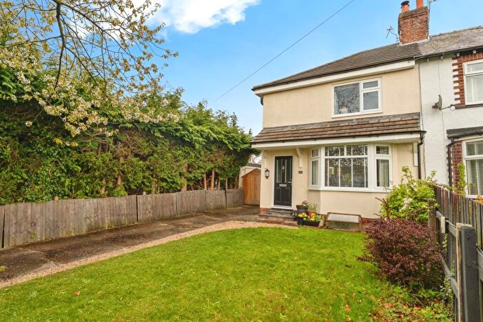 3 Bedroom Semi-Detached House For Sale In Homecrofts, Little Neston, Neston, Cheshire, CH64