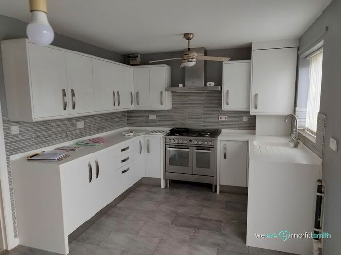 3 Bedroom Semi-Detached House To Rent In Mulberry Close, Darfield, Barnsley, S73