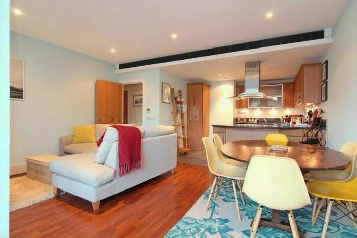 2 Bedroom Flat To Rent In Brewhouse Lane, London, SW15