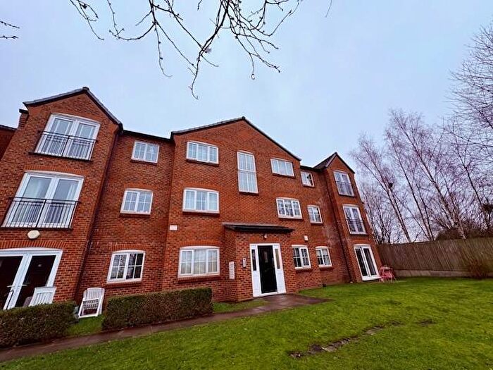 2 Bedroom Flat For Sale In Chamberlain Gardens, Bredbury, Stockport, SK6