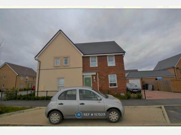 3 Bedroom Semi-Detached House To Rent In Port Line Road, Brooklands, Milton Keynes, MK10