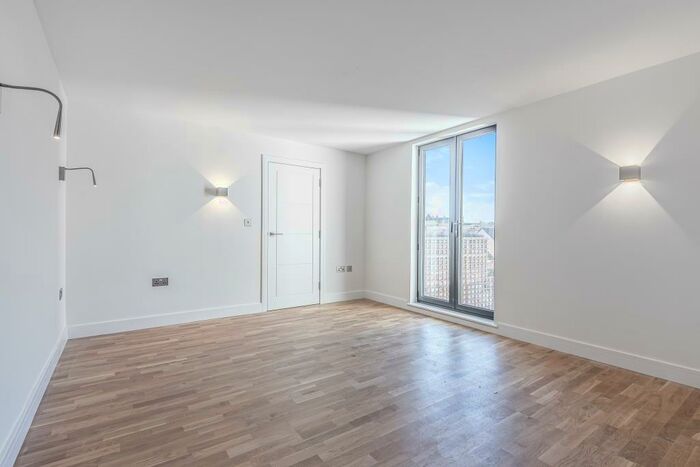 2 Bedroom Apartment To Rent In Plot The Grand, Banbury, Oxfordshire, OX16