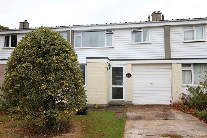3 Bedroom Terraced House To Rent In The Fairway, Barton On Sea, New Milton, BH25
