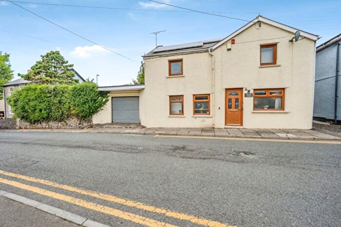 3 Bedroom Detached House For Sale In Llanover Road, Blaenavon, Pontypool, NP4