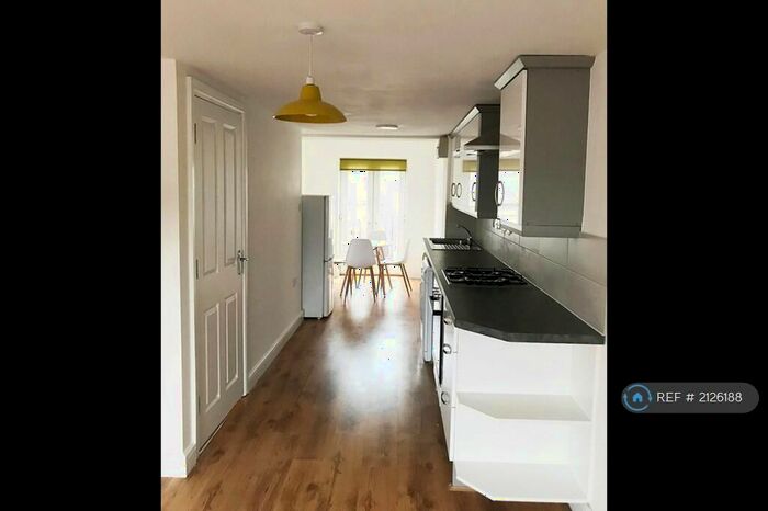 1 Bedroom Flat To Rent In Longbrook Terrace, Exeter, EX4