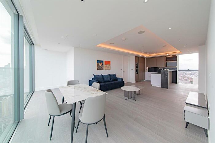 2 Bedroom Apartment To Rent In Carrara Tower, Bollinder Place, London, EC1V
