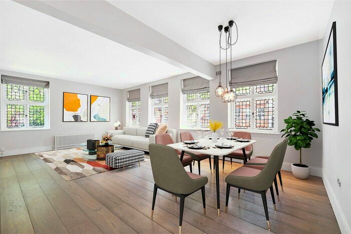 3 Bedroom Flat To Rent In Harrington Gardens, South Kensington, SW7