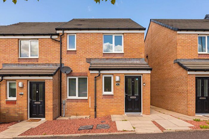 3 Bedroom Semi-Detached Villa For Sale In Milligan Drive, Edinburgh, EH16