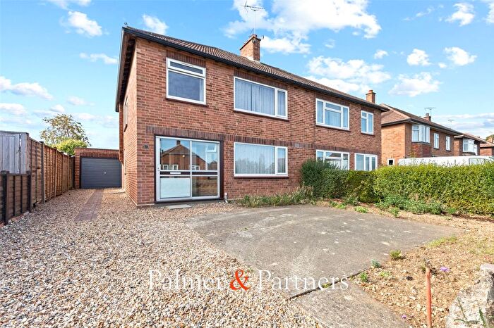 3 Bedroom Semi-Detached House For Sale In The Commons, Colchester, Essex, CO3