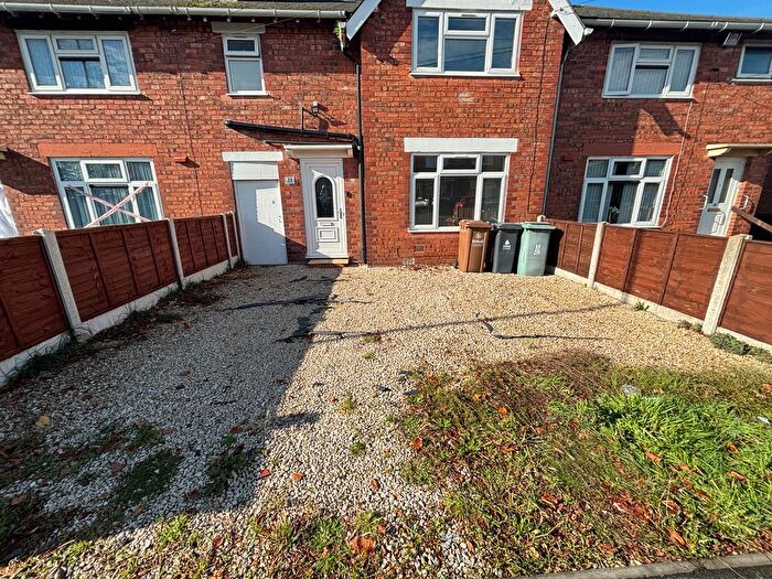 3 Bedroom Terraced House To Rent In Bassett Street, Walsall, WS2