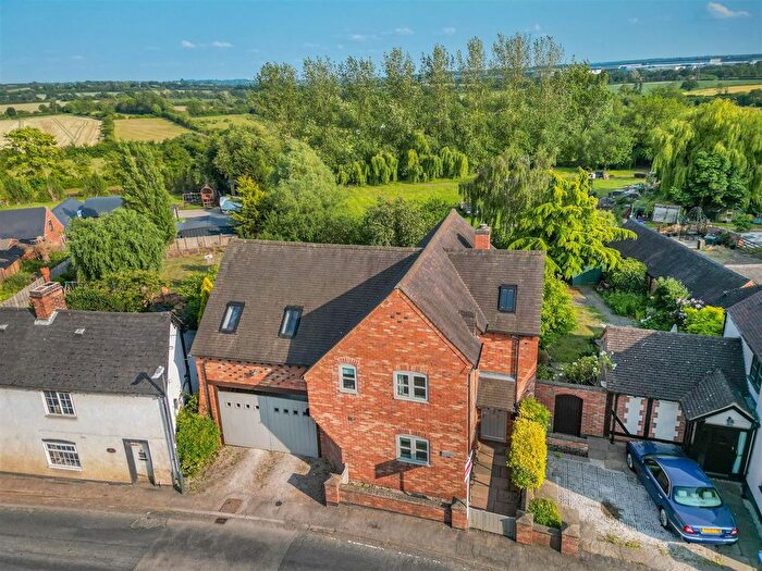 3 Bedroom Detached House For Sale In Main Road, Ansty, Coventry, CV7