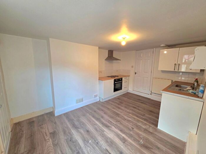 1 Bedroom Flat To Rent In Neath Road Lane South, Plymouth, PL4