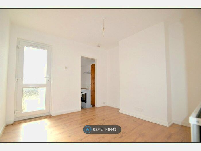 2 Bedroom Terraced House To Rent In Boulogne Road, Croydon, CR0