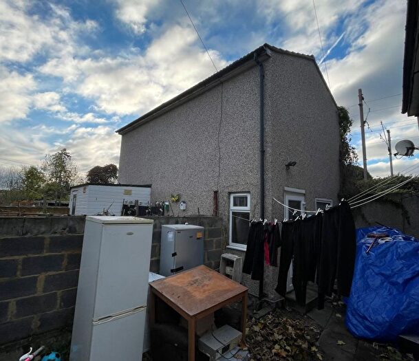2 Bedroom Detached House For Sale In D Barrington Road, Manor Park, London, E12