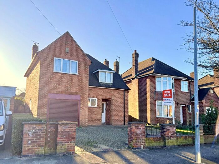 3 Bedroom Detached House For Sale In Broadway, Lincoln, LN2